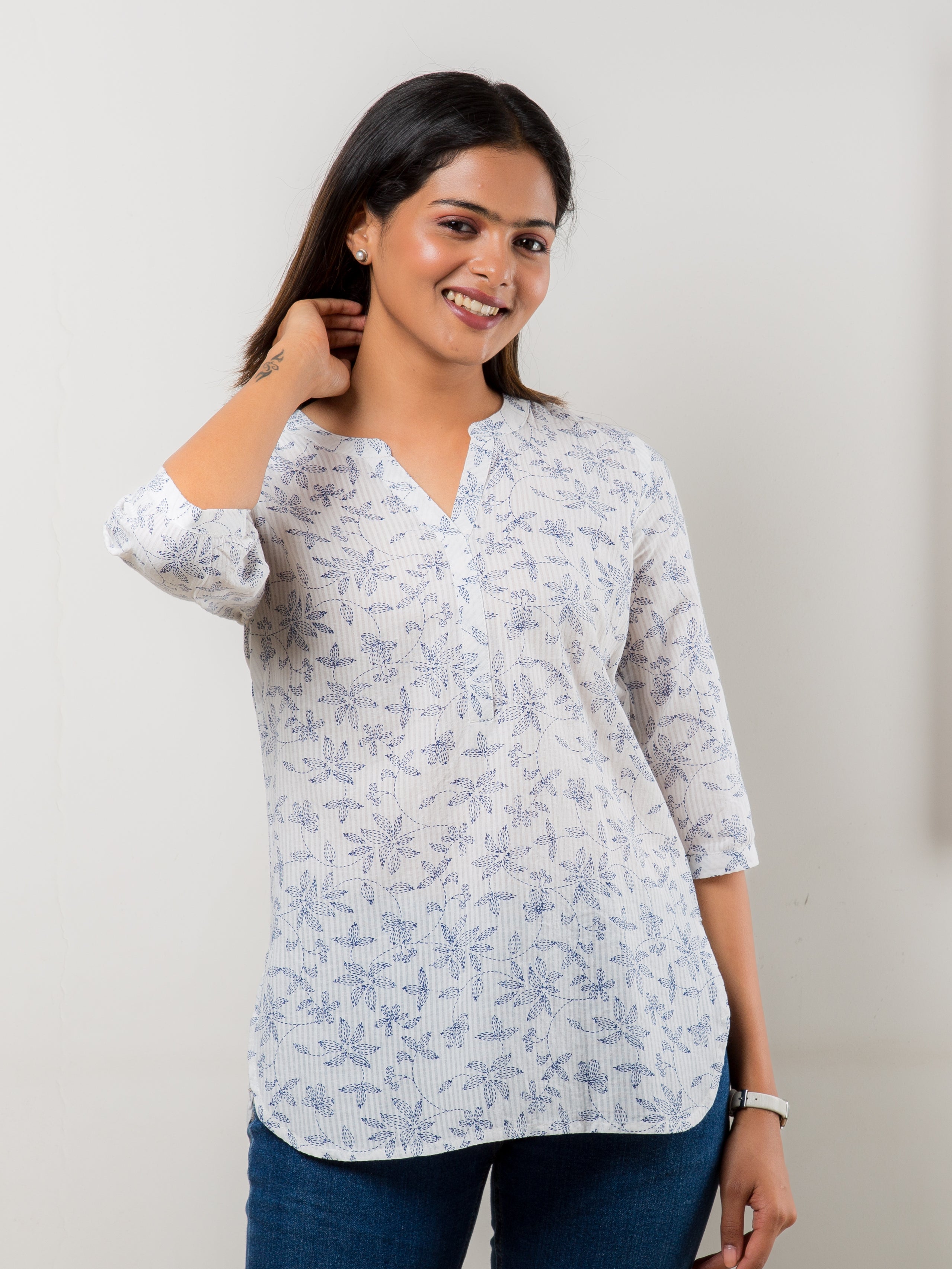 Women's Tunic in Blue Floral Print - Front